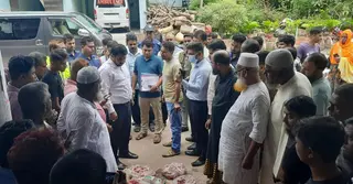 সাতক্ষীরায় মেয়াদোত্তীর্ণ ও দুর্গন্ধযুক্ত মাংস বিক্রিতে ব্যবসায়ীকে জরিমানা ও কারাদণ্ড